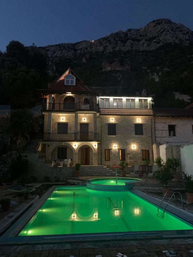 Villa Celaj “The Castle” Kruje Exterior photo